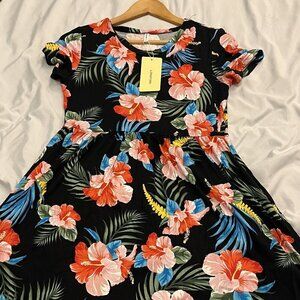 NWT Boutique Black Floral Dress | Medium |